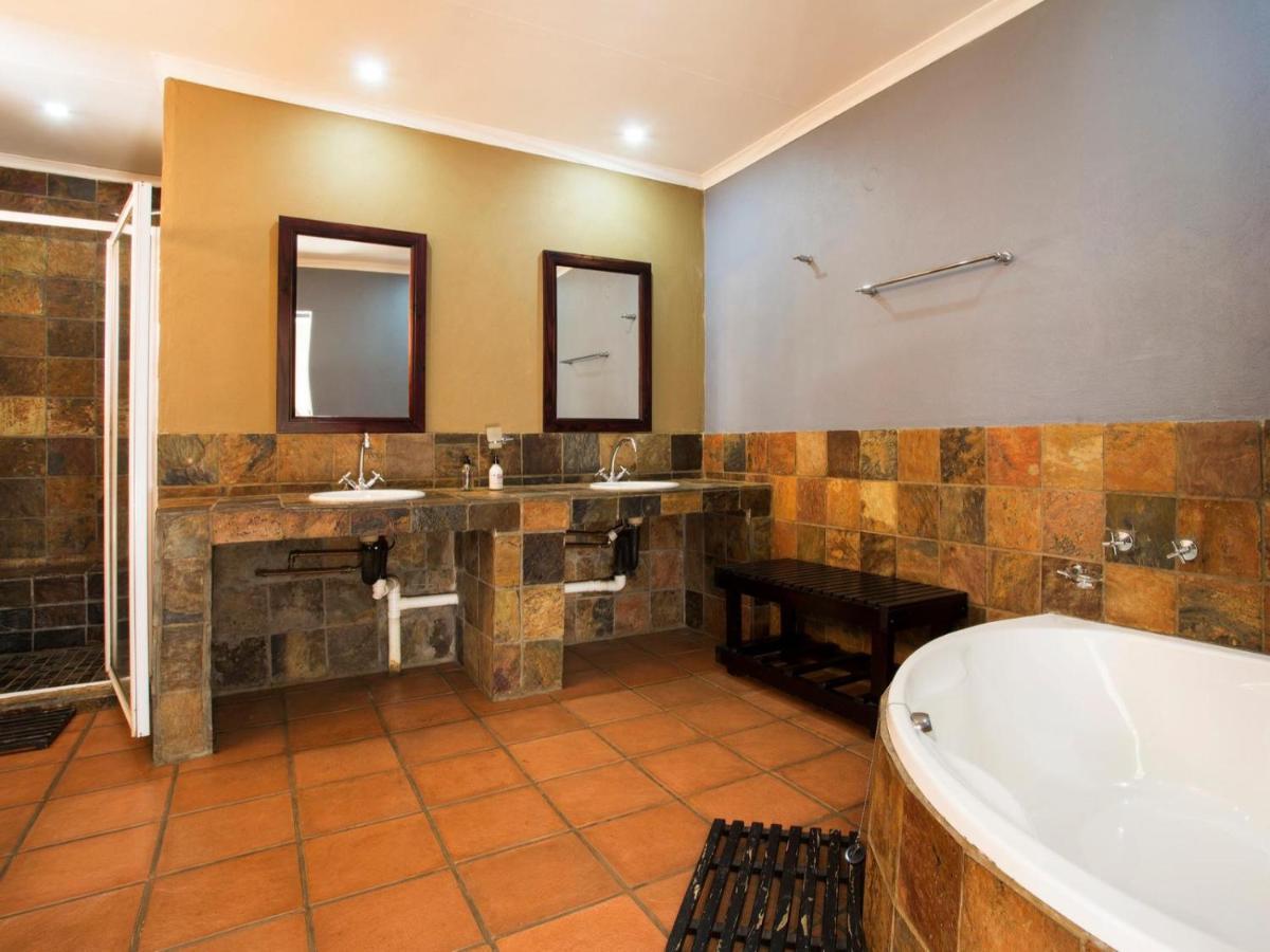Purple Gecko Guest House Lydenburg Exterior photo