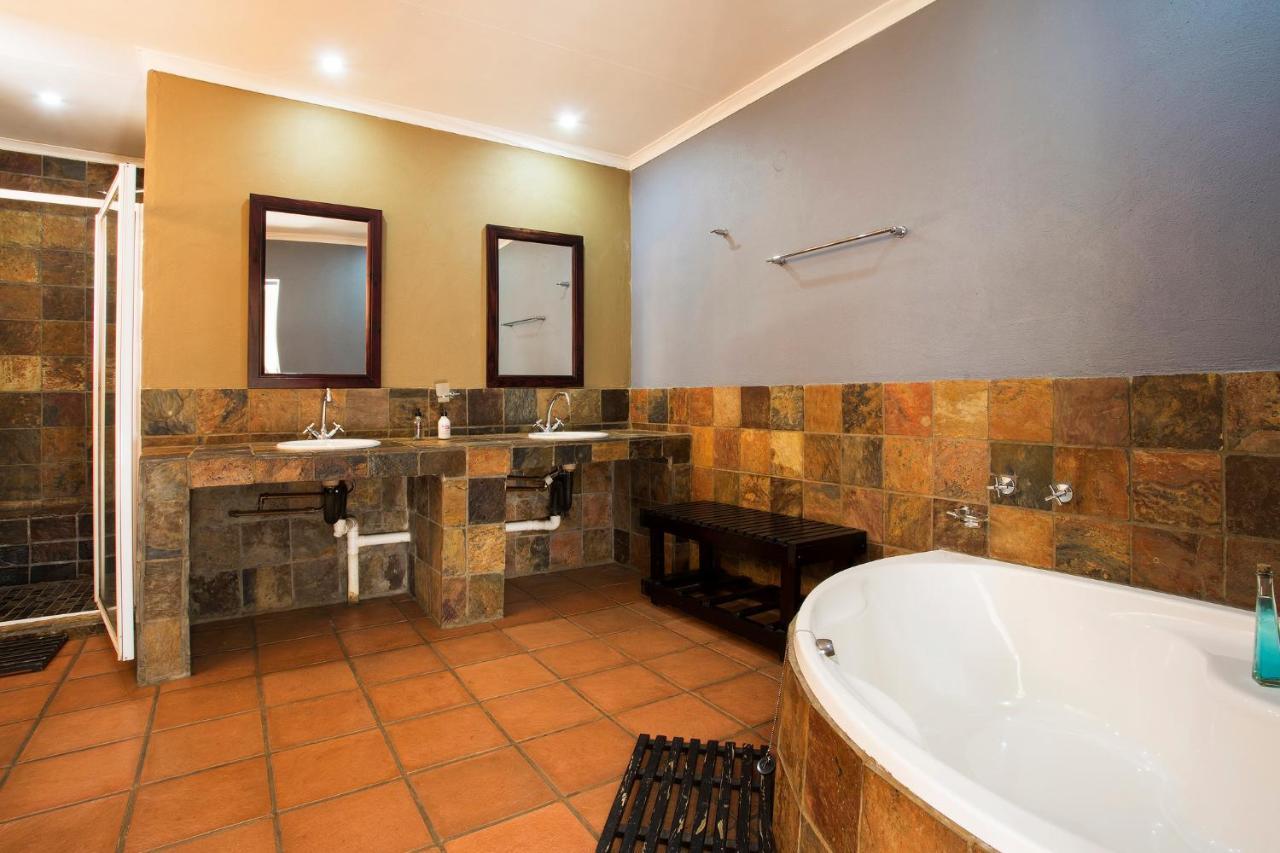 Purple Gecko Guest House Lydenburg Exterior photo